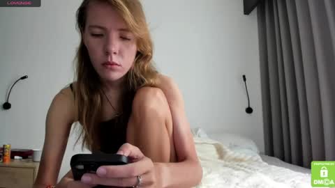 Kalisee  online show from April 21, 7:04 am