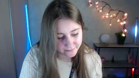 kamilla_love_ online show from May 22, 1:40 pm