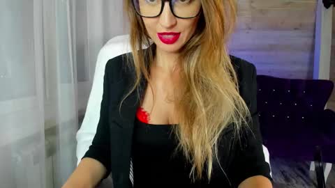 KamillaSporty online show from September 30, 9:25 pm