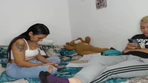 kammy   y   camila online show from February 10, 1:19 am