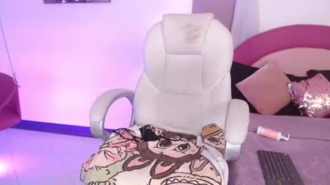 kaoryy_1 online show from July 9, 11:47 am