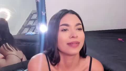 karely_laurent online show from July 6, 10:23 pm