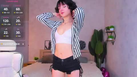 Karen online show from April 5, 1:02 am