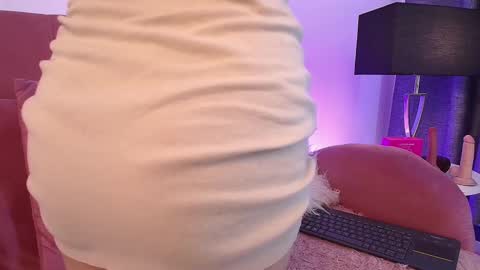 karina online show from September 11, 7:15 pm