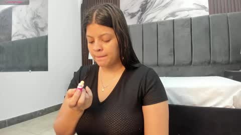 KarinaSimonz online show from April 17, 2:58 am