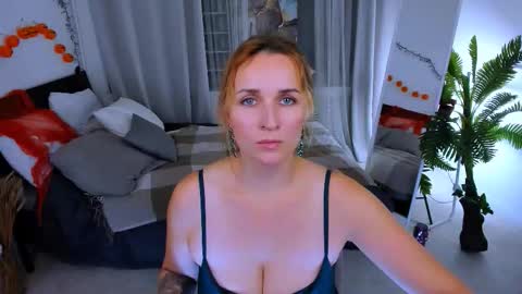 Karina  online show from November 1, 9:14 pm