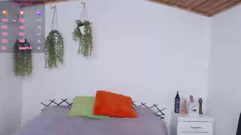 Snapshot of karla_charloby chatting on September 20, 2:42 pm Karla online show from September 20, 2:42 pm