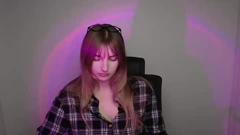 Karla online show from September 28, 11:19 am