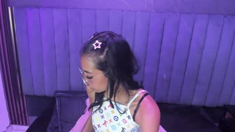 karlaslutskinny__ online show from March 27, 8:43 pm