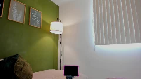 Karlye online show from February 25, 1:47 pm