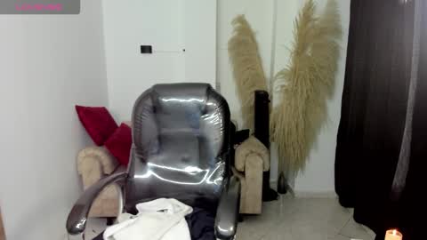 KARLYE online show from March 13, 3:32 am