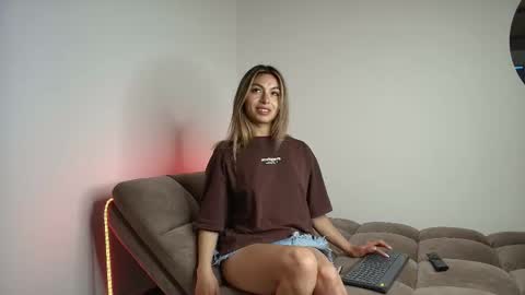 karol_goode online show from November 1, 3:39 am