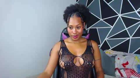 Snapshot of karol_the_warrior chatting on October 13, 10:34 pm Karol online show from October 13, 10:34 pm