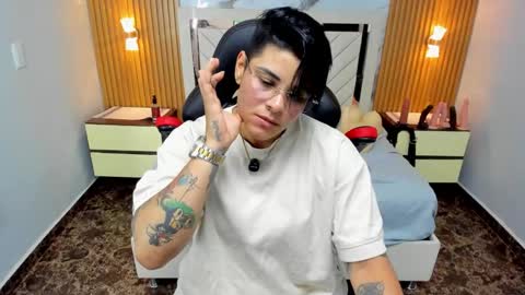 Karol and Luna online show from March 28, 7:48 pm