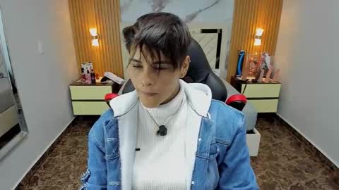 Karol and Luna online show from November 13, 8:11 pm