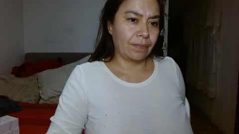 Snapshot of karolhot_x chatting on December 24, 1:16 am karol online show from December 24, 1:16 am