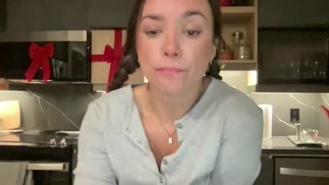 Karoline online show from December 15, 11:23 pm