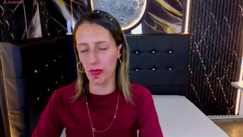 karolyn online show from February 7, 12:30 pm