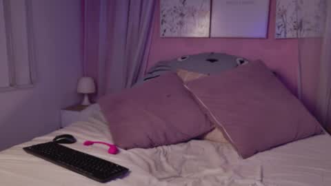 Kary  online show from March 28, 8:27 am