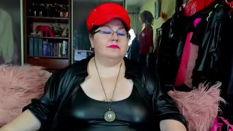 Kary Queen online show from March 2, 9:43 pm