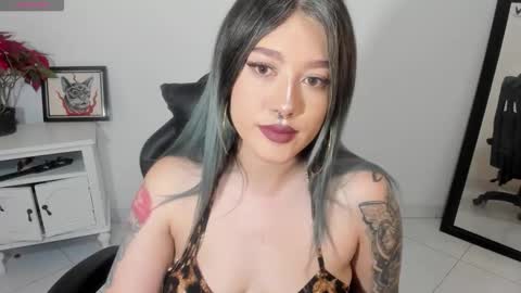 Alicia online show from November 21, 9:02 pm