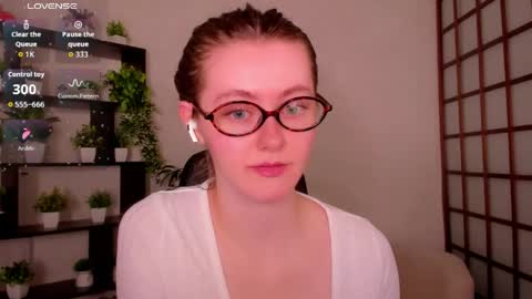 Kate online show from May 7, 2:29 am