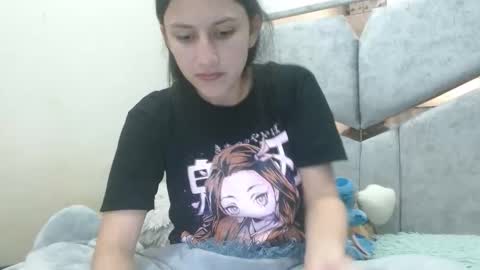 Snapshot of kate_davies chatting on October 22, 12:14 am kate online show from October 22, 12:14 am