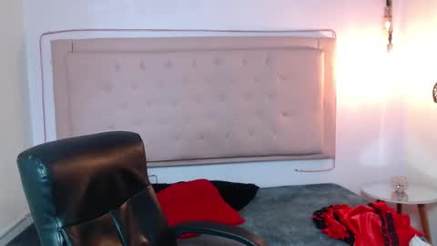 kate online show from September 18, 3:32 am