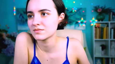 katewillows online show from February 22, 6:28 am