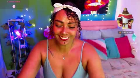 Snapshot of katherincastillo chatting on October 19, 11:48 am katherin online show from October 19, 11:48 am