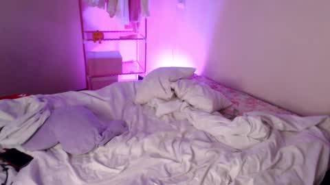 Katie Deville online show from October 28, 2:45 am