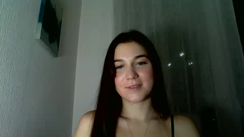 katie_foxi online show from October 9, 4:34 pm