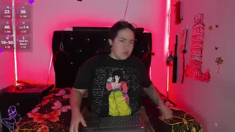 SHARON  KATIEE online show from April 13, 12:20 pm