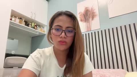 katiefrox  online show from September 9, 6:35 am