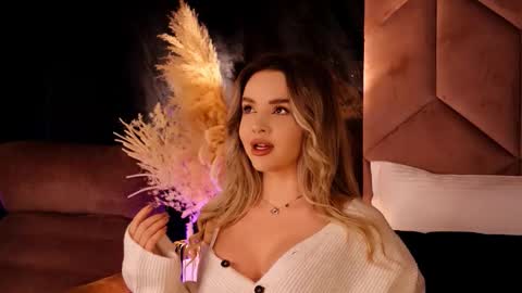 KatJolie online show from October 5, 7:43 pm