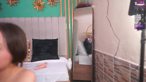 K A T L Y N  online show from September 24, 10:16 pm