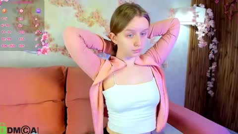 Snapshot of katrina_bail chatting on October 13, 12:56 am Katrina Bail online show from October 13, 12:56 am