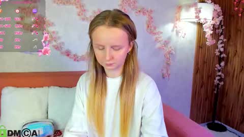 Snapshot of katrina_bail chatting on October 6, 1:34 am Katrina Bail online show from October 6, 1:34 am