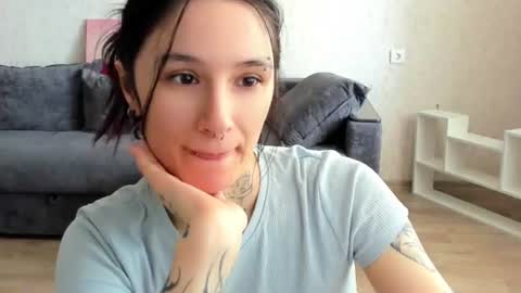 katrina_h0w online show from June 24, 3:02 am