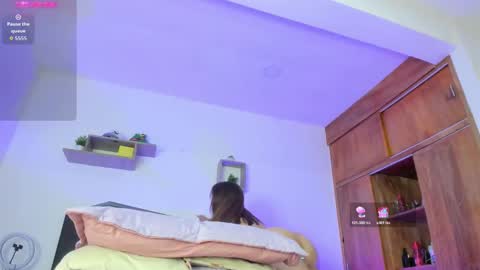 katrina moore online show from March 23, 11:04 am