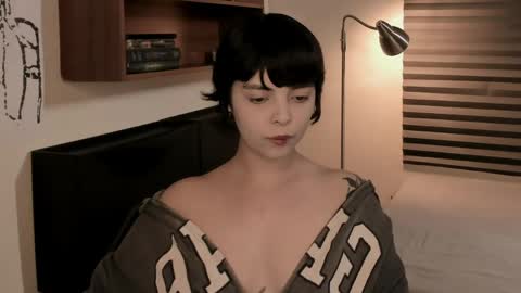 katsuro online show from April 29, 7:40 pm