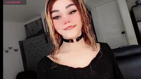 katteyesdoll online show from December 5, 5:32 am