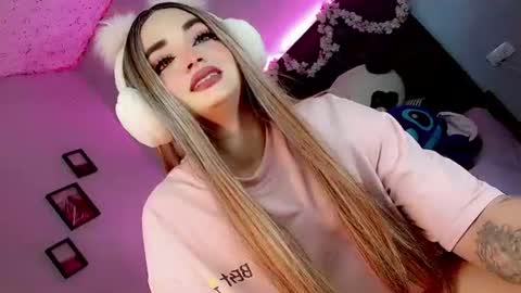 Snapshot of kattie_sweet_ chatting on October 24, 11:16 pm kattie_sweet_ online show from October 24, 11:16 pm