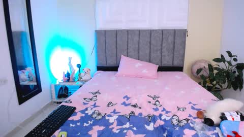 katty online show from December 18, 6:31 am