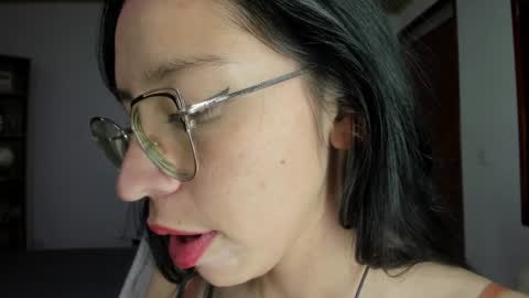 Snapshot of katty_mouth chatting on January 30, 11:24 pm Katty online show from January 30, 11:24 pm