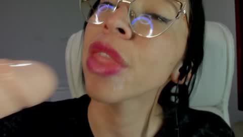 Snapshot of katty_mouth chatting on January 11, 11:35 pm Katty online show from January 11, 11:35 pm