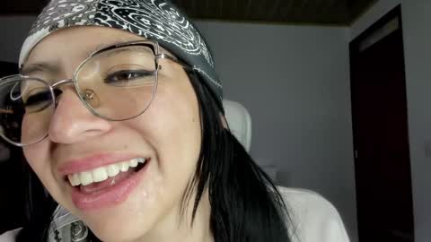 Snapshot of katty_mouth chatting on January 22, 11:32 pm Katty online show from January 22, 11:32 pm