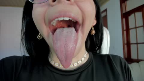 Snapshot of katty_mouth chatting on January 18, 8:51 pm Katty online show from January 18, 8:51 pm