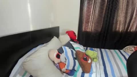 katy online show from March 30, 10:10 pm