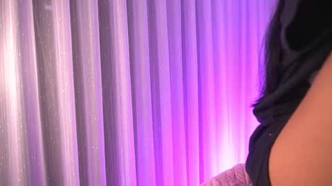 Katy online show from December 3, 11:55 am